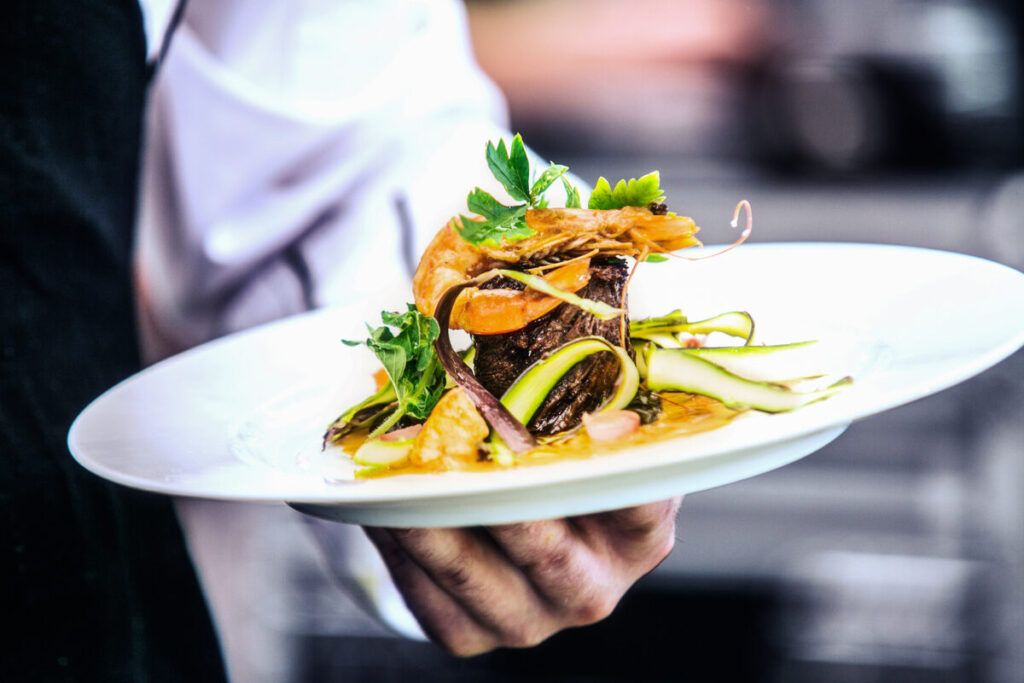 A Foodie’s Guide to Winona Woods: Discovering the Best Eats in Irondequoit’s Hidden Gem Neighborhood